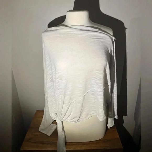 COPY - Free people long sleeve top in white. - Picture 5 of 10